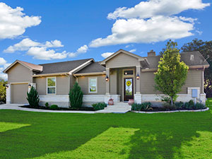 Farmhouse Builders - Manor, TX 1